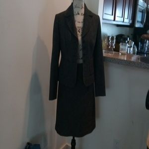 Woman's size 2 jacket size 4 skirt